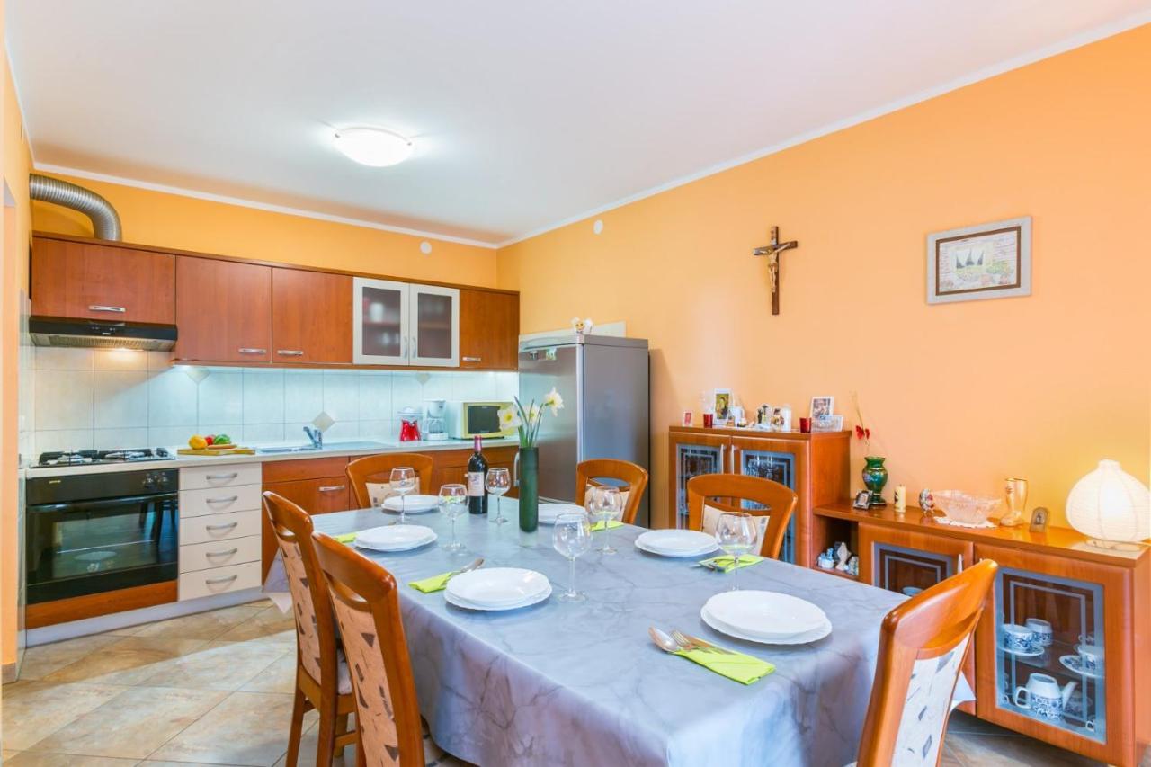 Apartman Marina Veruda Pula Ngoại thất bức ảnh